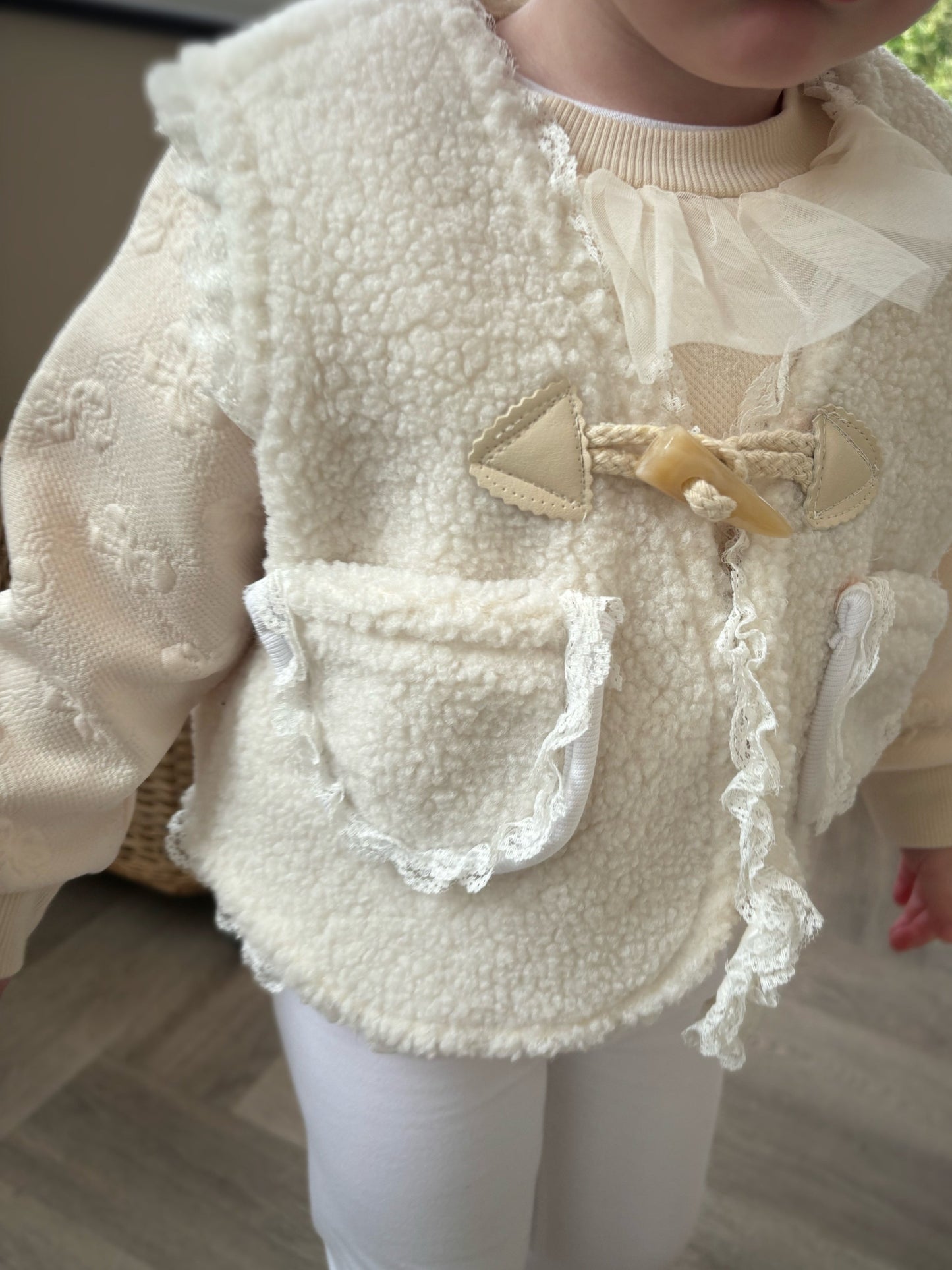 CLEMMY VEST