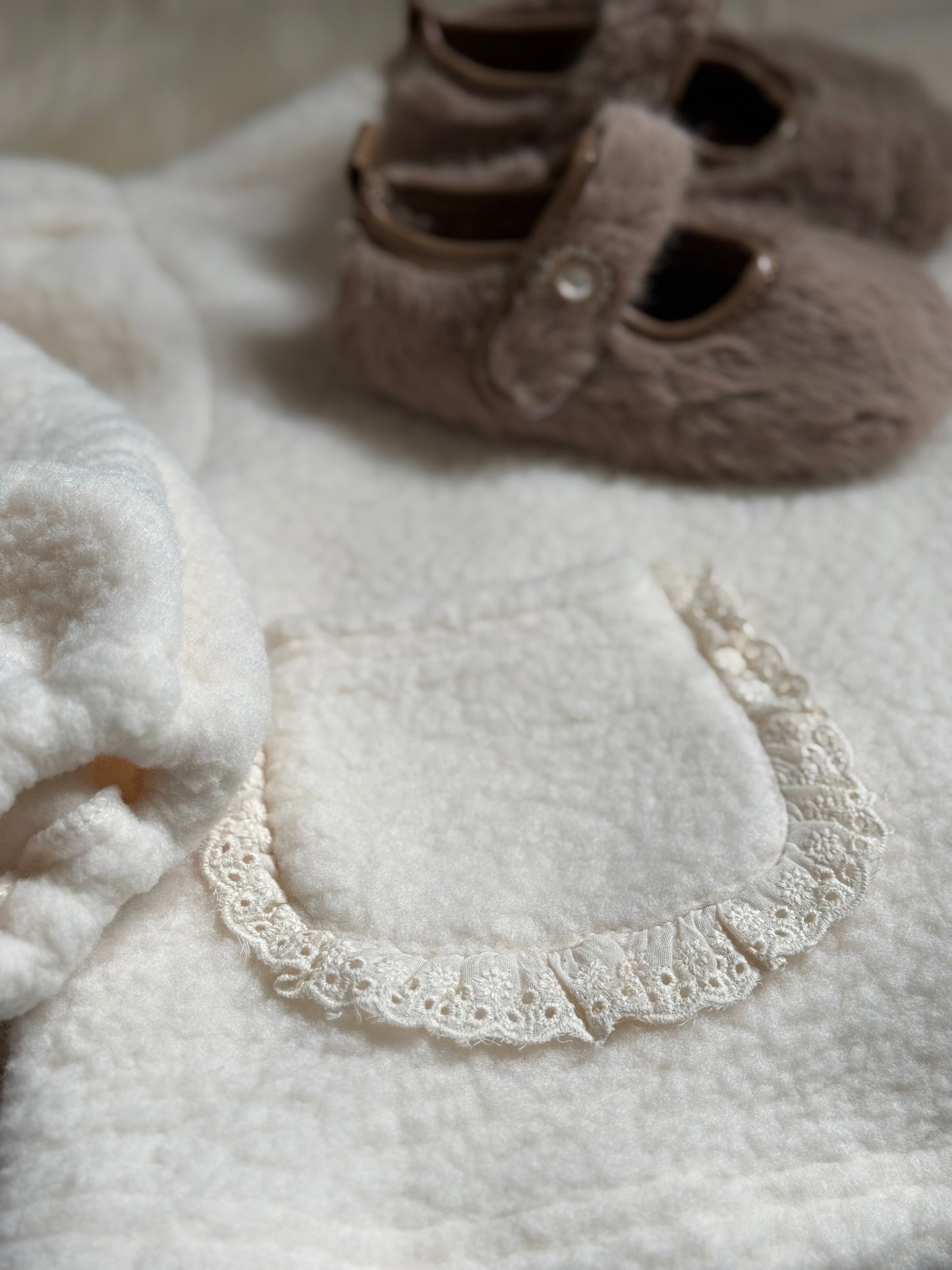 WYNTER LACE FLEECE
