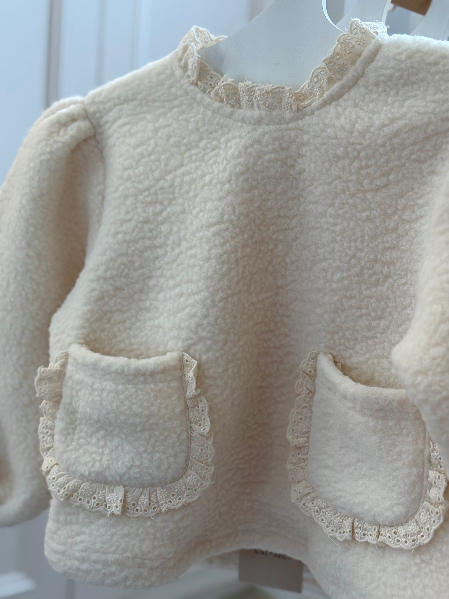 WYNTER LACE FLEECE